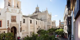 Puerta Catedral Apartments