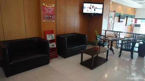 Hotel Sogo Dau | Nueva Ecija - Angeles City (ve civarı) - Mabalacat Şehri - Pampanga Province