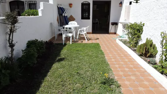 Nerja Villas-Capistrano | Andalucia - Malaga İli - La Axarquía - Nerja