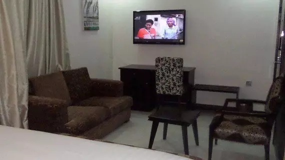 Larry Mitchelle Suites | Lagos (ve civarı) - Lekki - Lekki Kademe 1