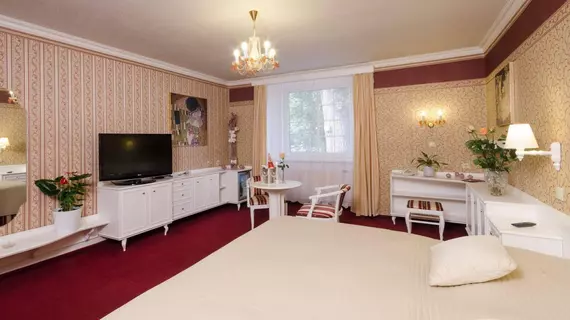 Hotel Ostrov | Orta Bohemya (bölge) - Nymburk