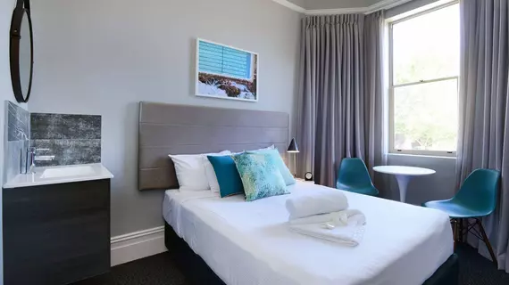 Alison Lodge | New South Wales - Sidney (ve civarı) - Sydney - Randwick