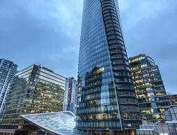 Trump International Hotel & Tower Vancouver (Superior) | Britanya Kolombiyası - Vancouver (ve civarı) - Vancouver - Vancouver Waterfront - Vancouver Şehir Merkezi