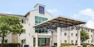 Motel 6 - Toronto - Brampton