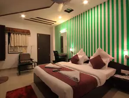 Hotel Crystal | Gujarat - Ahmedabad Bölgesi - Ahmedabad - Ahmedabad Kent Merkezi