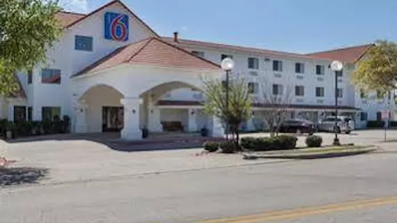 Motel 6 Ft Worth - Bedford | Teksas - Dallas (ve civarı) - Bedford