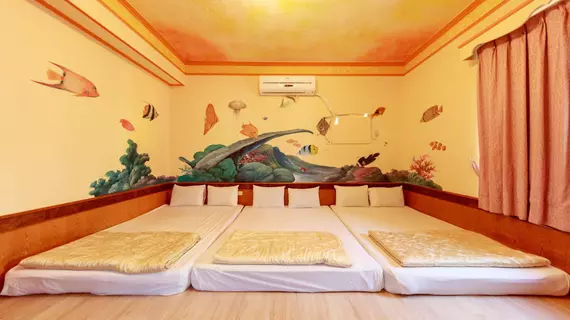 Hua Hung Guest House | Pingtung İlçesi - Hengchun - Eluan - Yelken Kayası Plajı