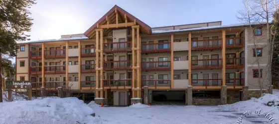 Tannenbaum Condominiums by Ski Country Resorts | Kolorado - Summit İlçesi - Breckenridge - Warrior's Mark