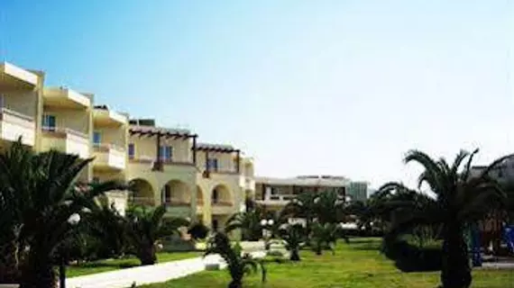 Santa Helena Beach Resort | Girit Adası - Hanya (bölge) - Platanias