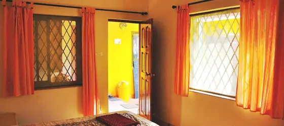 Yellow House | Goa - Kuzey Goa - Vagator