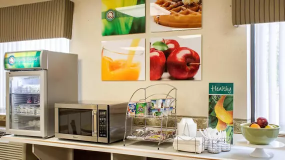 Quality Inn Brandon | Güney Dakota - Sioux Falls (ve civarı) - Brandon