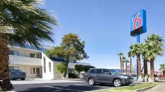 Motel 6 Palm Springs North | Kaliforniya - Imperial County - Palm Springs (ve civarı) - Palm Springs