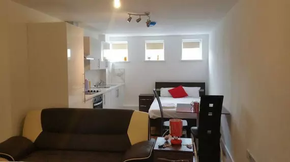 137 Upton Lane | Londra (ve civarı) - Newham - Stratford