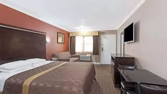 Travelodge Whittier | Kaliforniya - Los Angeles County - Whittier