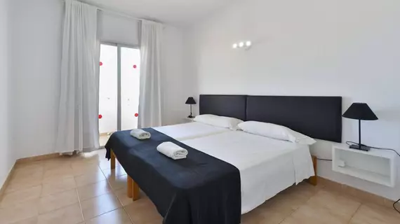 Apartamentos San Antonio Beach | Balearic Adaları - İbiza Adası - Sant Antoni de Portmany - Cala de Bou