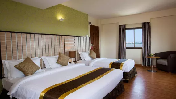 Uptown Hotel | Yangon