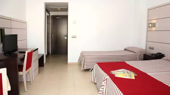 Hotel Puchet | Balearic Adaları - İbiza Adası - Sant Antoni de Portmany