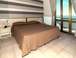 Hotel Velus | Marche - Macerata (vilayet) - Civitanova Marche