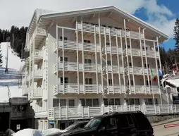 Hotel Miramonti | Trentino-Alto Adige - Trento İli - Madonna di Campiglio