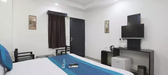 Hotel Majestic | Batı Delhi - Ulusal Eyalet Başkenti Delhi - Delhi (ve civarı) - Yeni Delhi