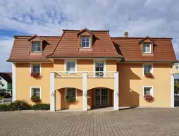 Hôtel Résidence au Vieux Marronnier Mulhouse Baldersheim | Grand Est - Haut-Rhin (bölge) - Baldersheim