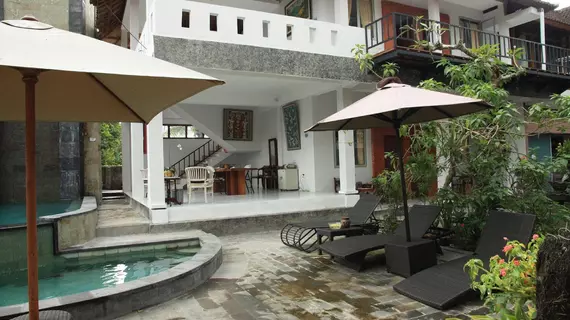 Oka Kartini Bungalows | Bali - Ubud - Petulu