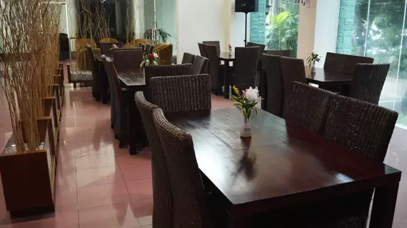 Jusenny Hotel | West Java - Cakarta (ve civarı) - Cakarta - Güney Jakarta - Kebayoran Baru