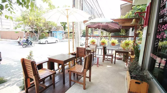 Chanchala café & hostel | Prachuap Khiri Khan (ili) - Hua Hin (ve civarı) - Hua Hin