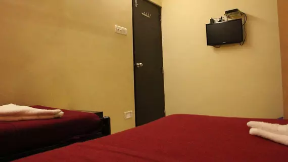 Decent Guest House | Maharaştra - Raigad - Bombay (ve civarı) - Bombay - Merkez Banliyöleri