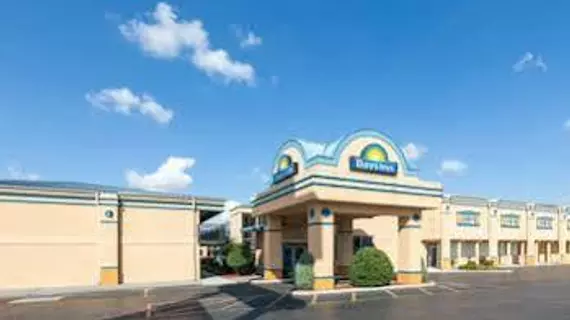 Days Inn - Oklahoma City Fairgrounds | Oklahoma - Oklahoma City (ve civarı) - Oklahoma