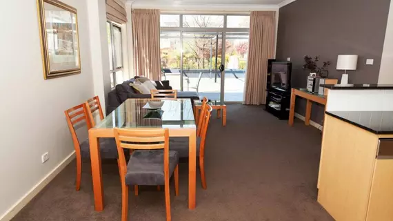 CityStyle Executive Apartments | Avustralya Başkent Bölgesi - Tuggeranong - Kanberra (ve civarı) - Canberra - Kent Merkezi