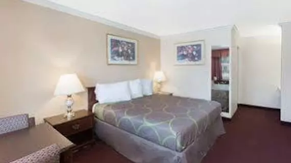 Travelodge Salinas | Kaliforniya - Monterey (ve civarı) - Salinas