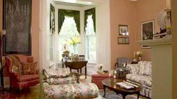 1861 Inn Bed and Breakfast | Ohio - Cincinnati (ve civarı) - Batavia