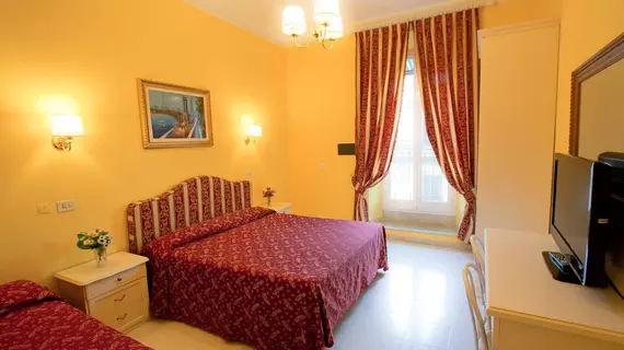 Hotel Bed In Roma | Lazio - Roma (ve civarı) - Roma Kent Merkezi - Rione XVIII Castro Pretorio