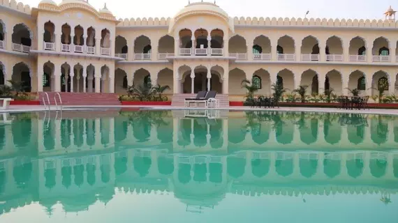 Raj Mahal The Place | Madya Pradeş - Nivari