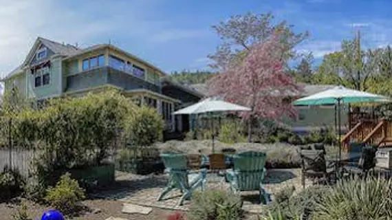 The Iris Inn | Oregon - Medford (ve civarı) - Ashland