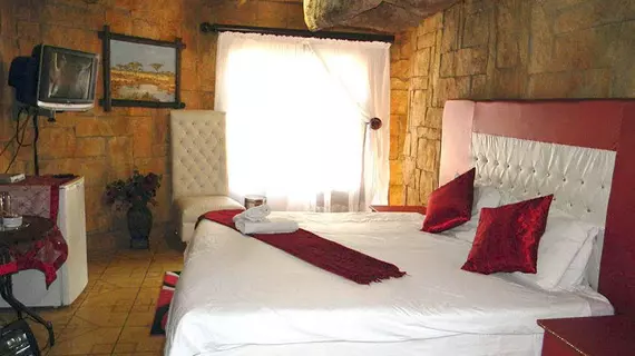 African Cave Lodge | Gauteng - City of Tshwane - Johannesburg (ve civarı) - Hammanskraal