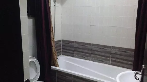 King Serve Guesthouse | Lagos (ve civarı) - Lekki - Lekki Kademe 1