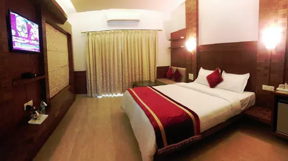 Shining Sand Beach Hotel | Goa - Kuzey Goa - Baga