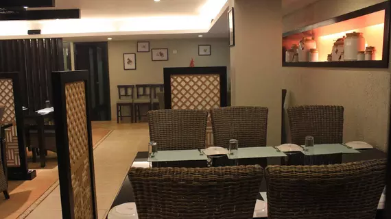 Santhome Inn | Tamil Nadu - Tiruvallur - Chennai (ve civarı) - Chennai - Anna Salai (Mounts Caddesi) - Mylapore Tiruvallikk