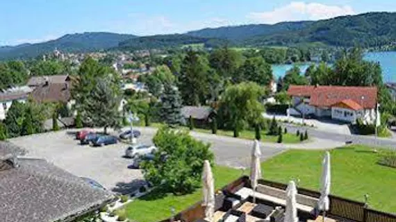 Hotel-Restaurant Häupl | Upper Austria (Yukarı Avusturya) - Seewalchen am Attersee