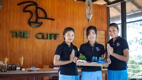 The Cliff Sunset Beach Resort Koh Lipe | Satun İli - Satun