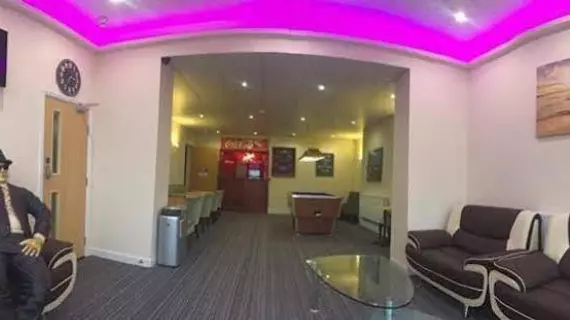 Funky Towers Hotel | Lancashire (kontluk) - Blackpool - Güney Sahili