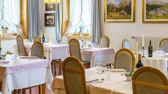 Hotel Roma | Veneto - Belluno (vilayet) - San Vito di Cadore