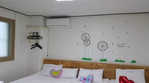 Myeongdong Guesthouse ZZ | Gyeonggi - Seul (ve civarı) - Seul - Myeongdong