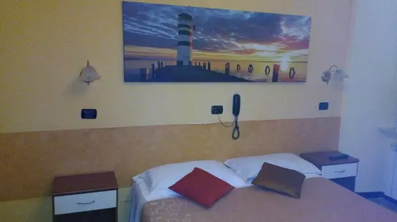 Hotel Le Tre Stazioni | Liguria - Cenova (il) - Ponente - Cenova (ve civarı) - Cenova