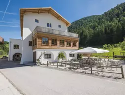 Gasthof Zum Hirschen | Trentino-Alto Adige - Güney Tirol (il) - Senale San Felice