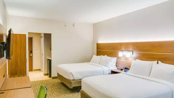 Holiday Inn Express and Suites Russellville | Arkansas - Russellville (ve civarı) - Russellville