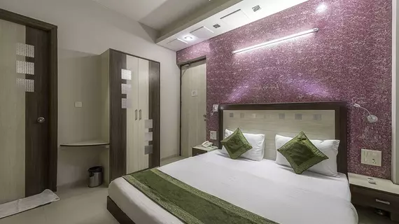 Hotel Rockwell Plaza | Batı Delhi - Ulusal Eyalet Başkenti Delhi - Delhi (ve civarı) - Yeni Delhi - Karol Bagh