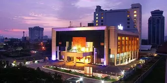 Gokulam Park Hotel & Convention Centre